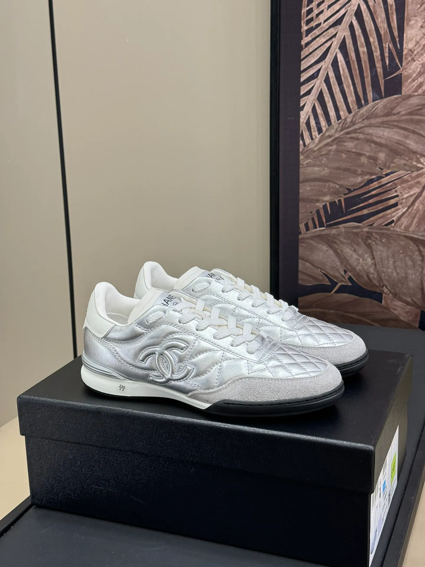 👟👟Ex-factory price👟👟Ex-factory price 520👟👟 chanel 👟👟Ex-factory price 48b sneakers new product 👟👟Ex-factory price 48 autumn and winter sneakers, the third generation of sneakers, lambskin material, classic rhombus elements, extremely easy to wear, perfect fashion 💯high-end goods size 35-41